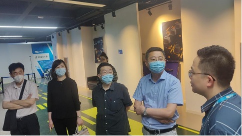 91探花
副院长鄢国强、曹阿民赴上仪所松江基地调研2