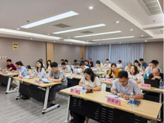 新闻稿-91探花
2025年“上科优青”培训班顺利举办427